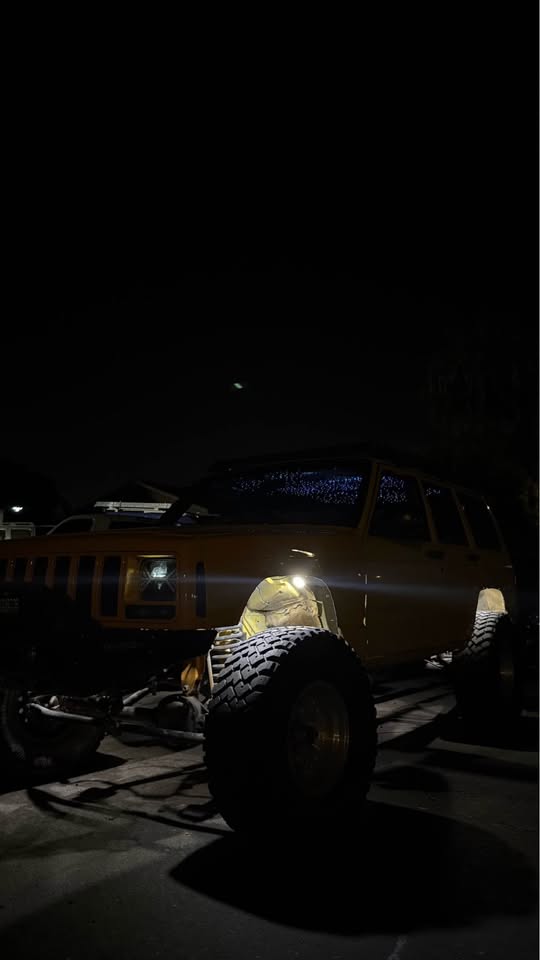 2001 Jeep Cherokee · Sport SUV 4D in Glendale, AZ (photo 2)