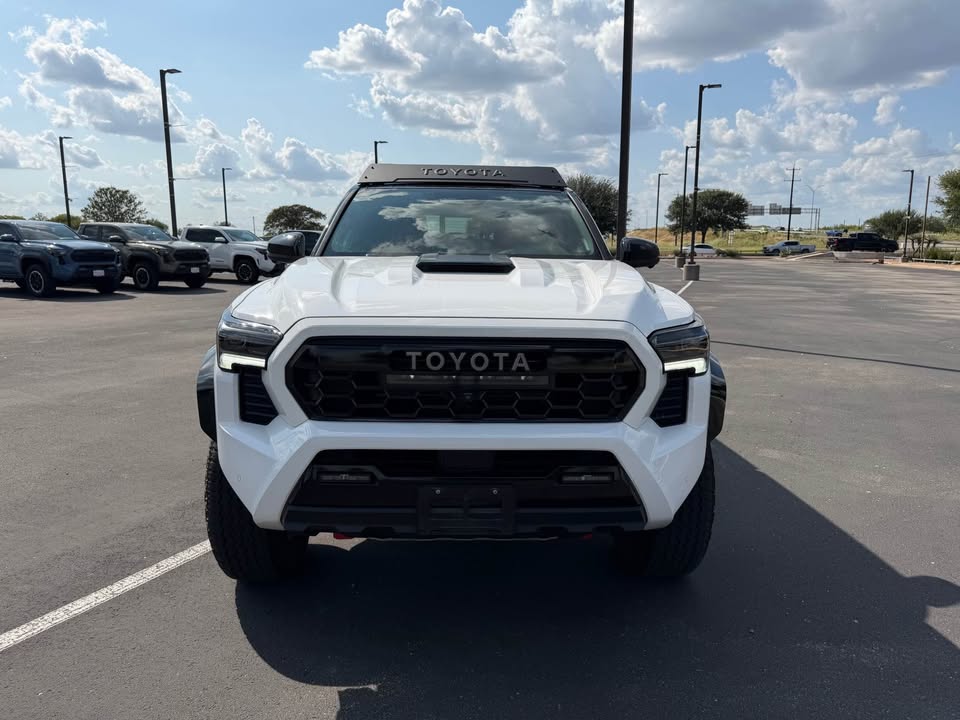 2025 Toyota Tacoma Hybrid TRD Pro I Custom Build I Executive Lease Trade in (photo 6) — photo 6