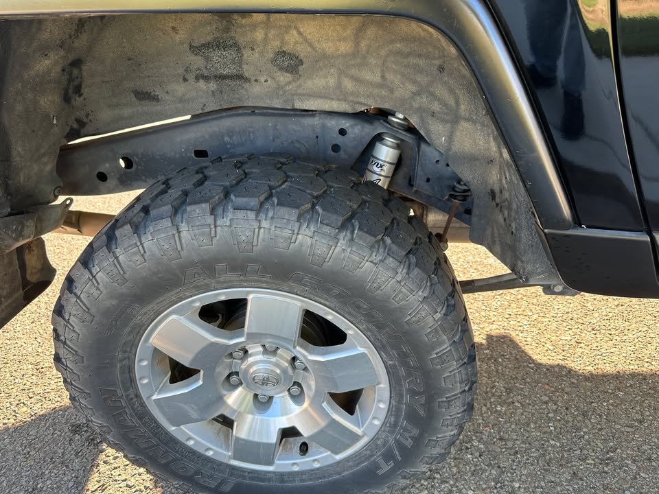 2007 Toyota FJ Cruiser 4x4 – Lifted, Fox Shocks, Fresh Paint – Clean In & Out in Oakley, CA (photo 8)