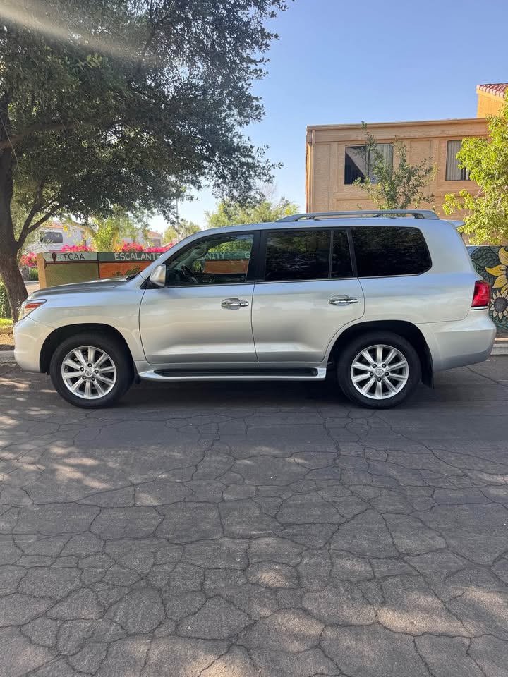 2010 Lexus LX · LX 570 Sport Utility 4D in Tempe, AZ (photo 3) — photo 3
