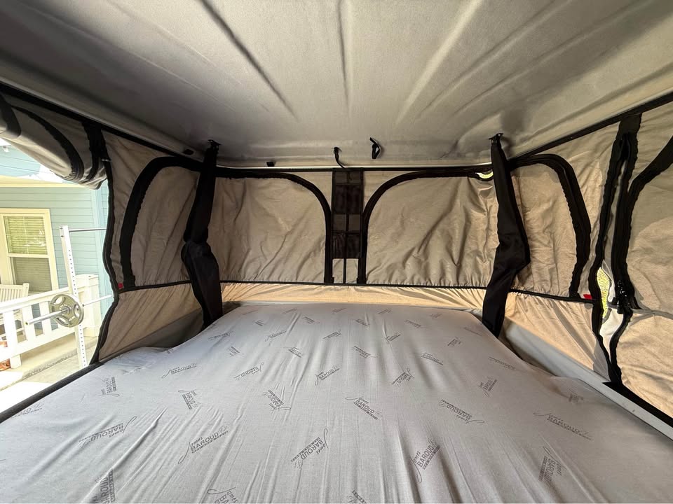 James Baroud Explorer EVO rooftop tent in Garden City, ID (photo 7) — photo 7