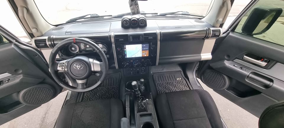 2007 Toyota FJ Cruiser · Sport Utility 2D in Denver, CO (photo 9) — photo 9