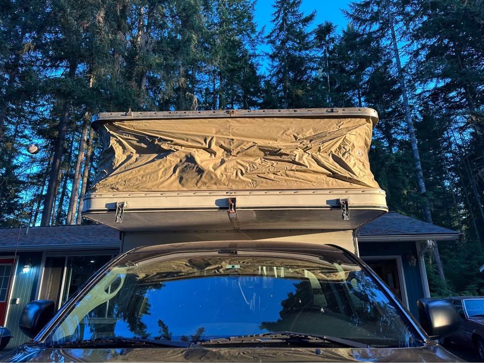 1986 Four Wheel Camper 8’ in Gig Harbor, WA (photo 4) — photo 4
