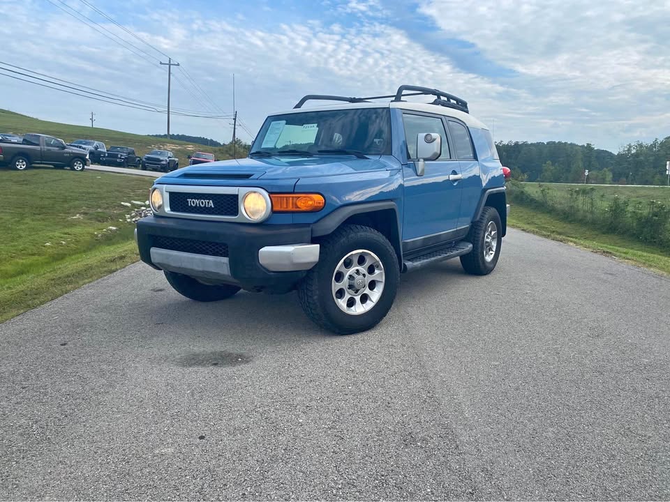 2011 Toyota FJ Cruiser · Sport Utility 2D in Morehead, KY (photo 1) — photo 1