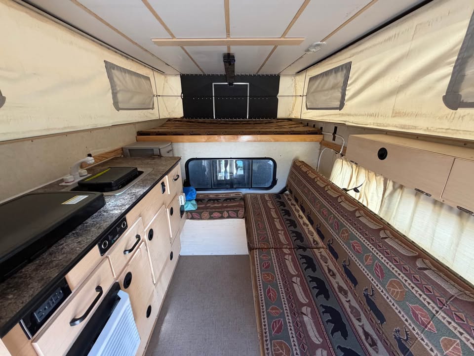 2013 Four Wheel Camper grandby (photo 7) — photo 7