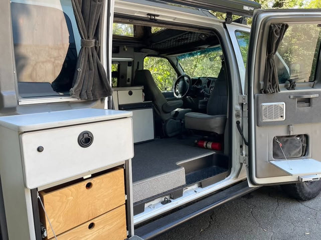 2006 Ford E350 Sportsmobile RB 4x4 Camper Van — photo 3