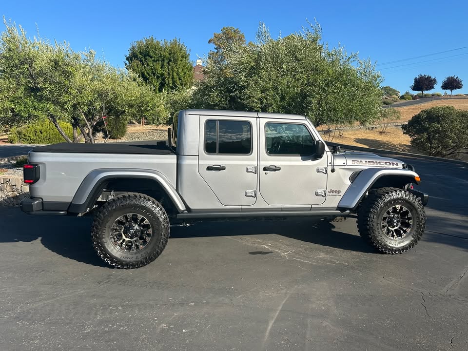 2020 Jeep Gladiator Rubicon Launch Edition in Cloverdale, CA (photo 4) — photo 4