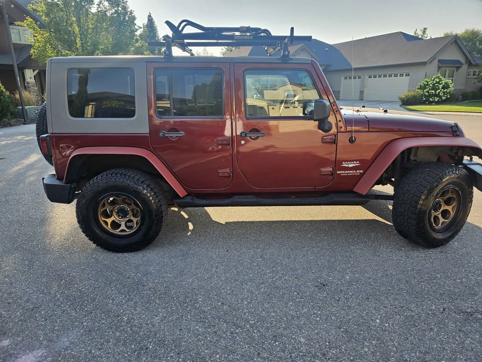2007 Jeep Wrangler Unlimited Sahara (JK) Sport Utility 4D (photo 4) — photo 4