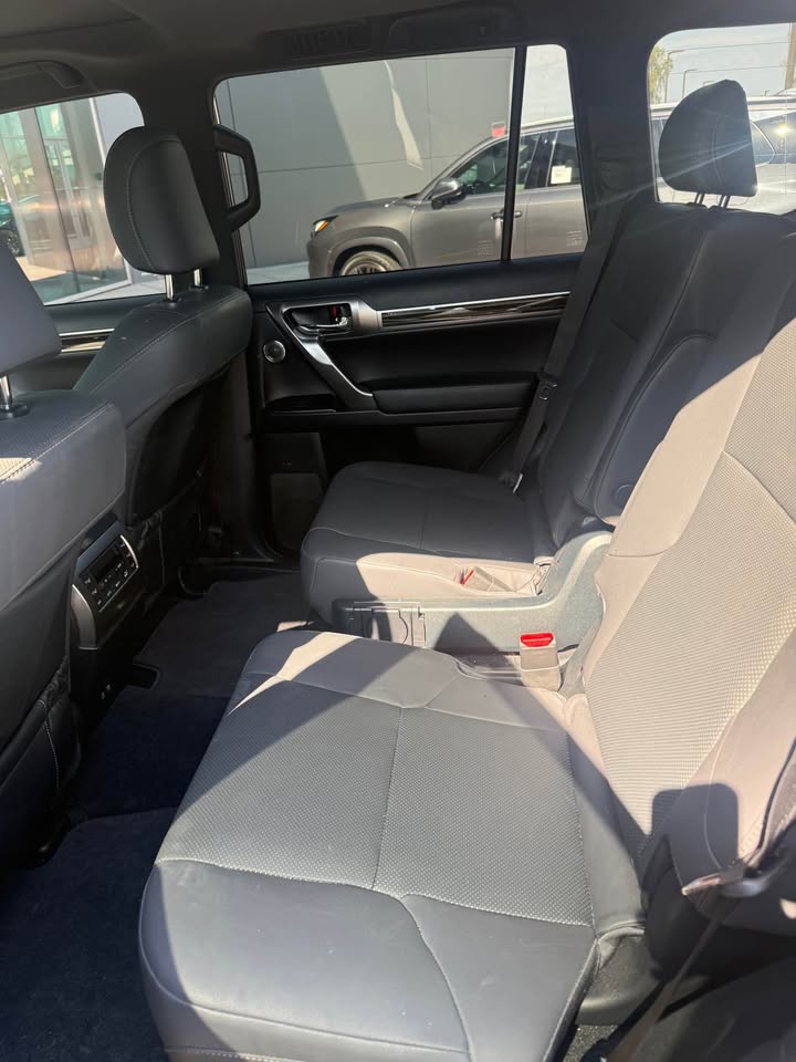 2023 Lexus GX · GX 460 Premium Sport Utility 4D in Mesa, AZ (photo 6)