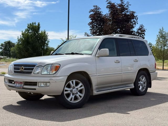 2004 Lexus LX 470 — photo 3