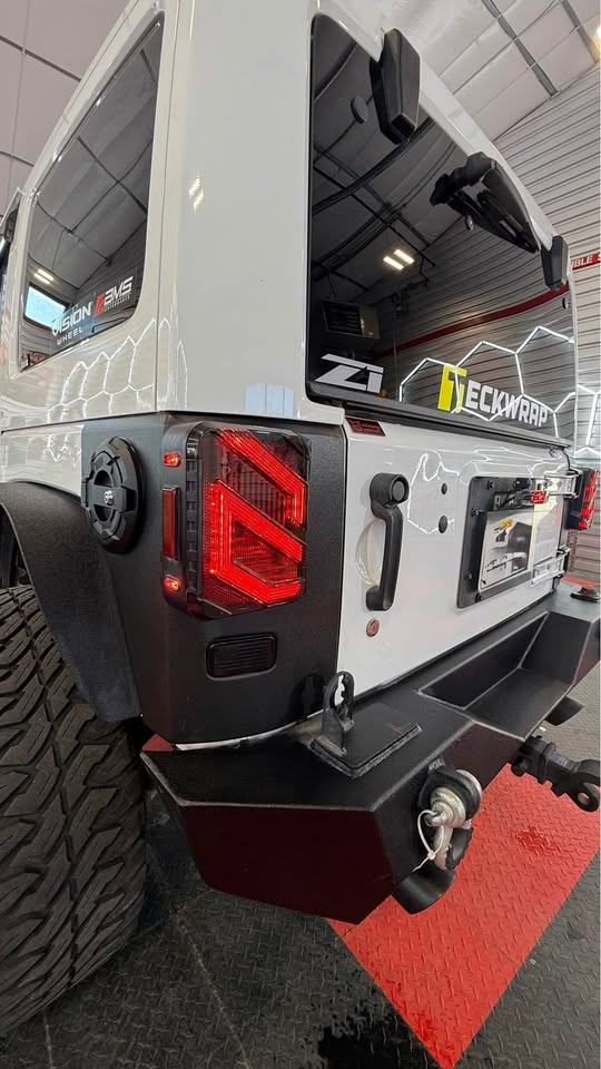 2013 Jeep Wrangler · Unlimited Sahara Sport Utility 4D in Commerce City, CO (photo 6) — photo 6