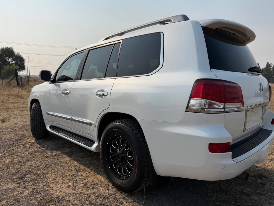 2013 Lexus LX Utility LX570 4WD Loaded, Beautiful ride Low Miles (photo 8) — photo 8