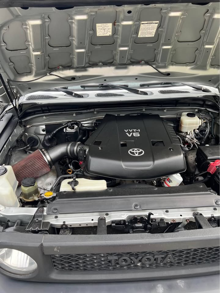 2007 Toyota FJ Cruiser · Sport Utility 2D (photo 9) — photo 9