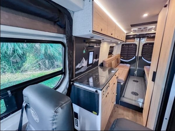 2026 Storyteller Overland CREW MODE AWD in Port St Lucie, FL (photo 7) — photo 7