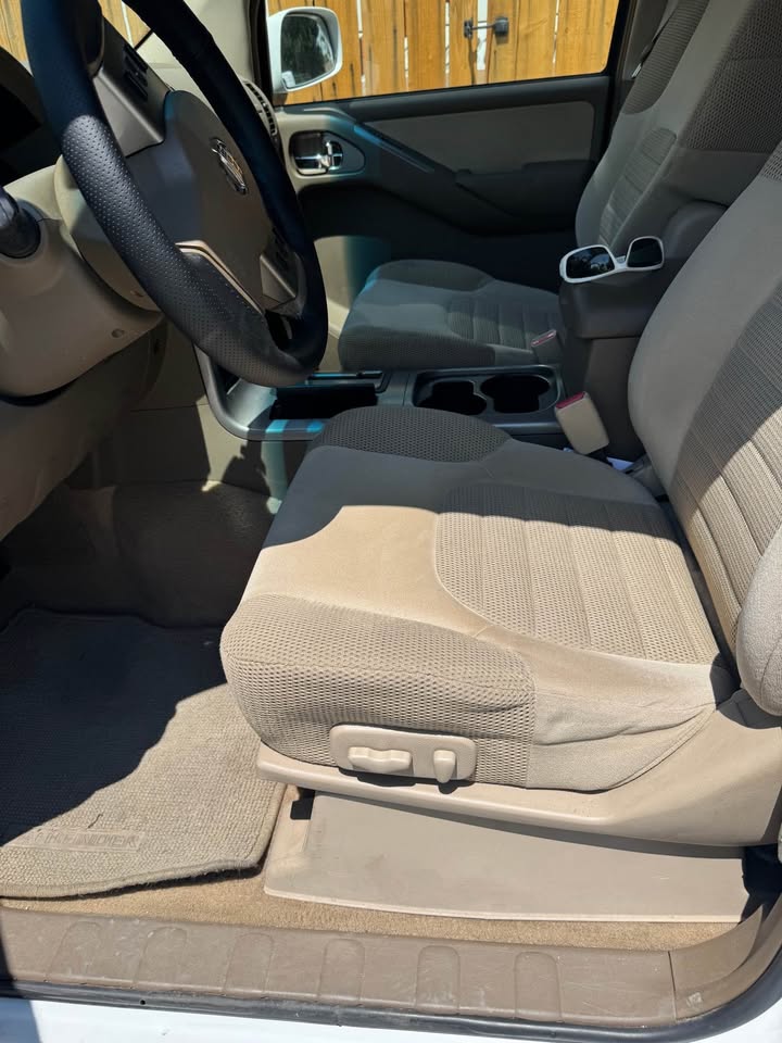 2007 Nissan Pathfinder · SE Sport Utility 4D (photo 5) — photo 5