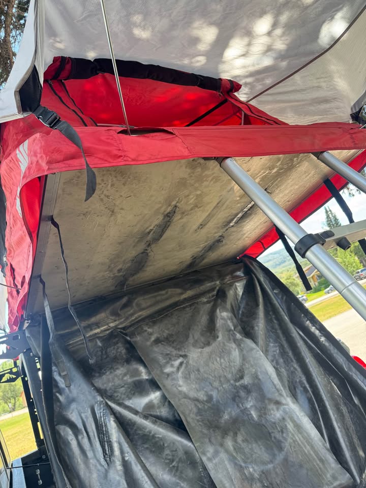 Yakima Skyrise (med) Roof Top Tent in Steamboat Springs, CO (photo 6) — photo 6
