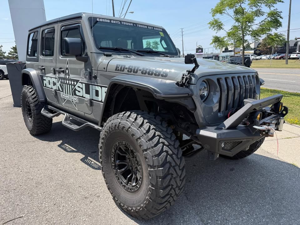 2023 Jeep wrangler willys 4 door 4x4/ extra upgrade/ low km in Toronto, ON (photo 5)