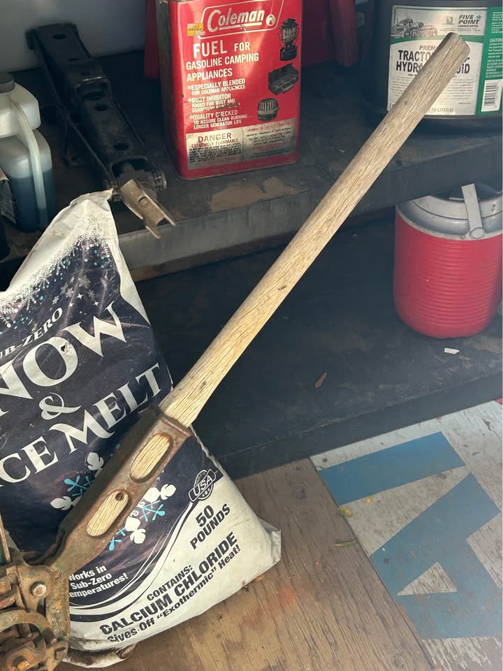 vintage Hi-Lift / Handyman Farm Jack i have 2 jacks in Vernal, UT (photo 7) — photo 7