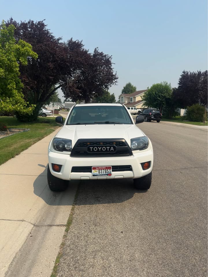 2007 Toyota 4Runner · SR5 Sport Utility 4D in Meridian, ID (photo 2)