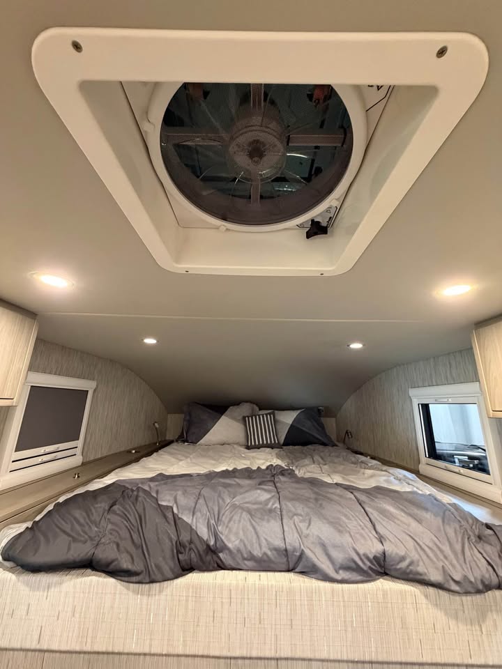 2024 Storyteller Overland GXV NEXT (photo 11) — photo 11