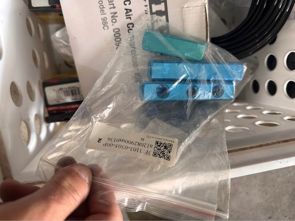 Viair 98C compressor and accessories in Porter, TX (photo 5) — photo 5