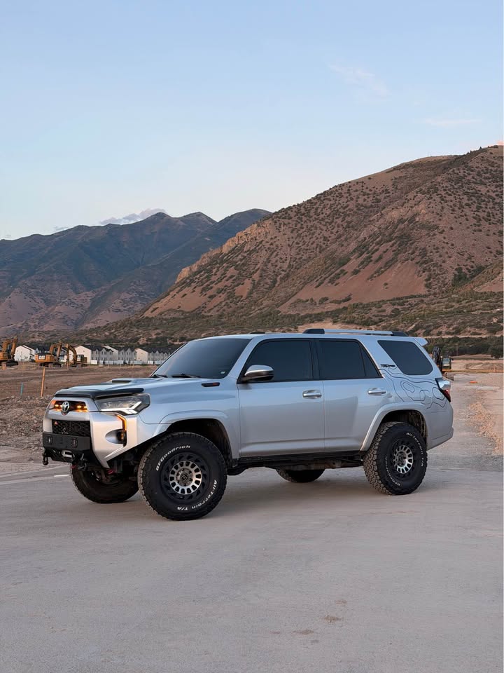 2014 Toyota 4Runner · Trail Premium Sport Utility 4D (photo 5) — photo 5