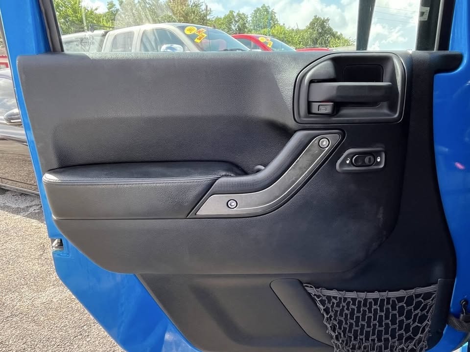 2016 Jeep Wrangler Unlimited Black Bear 4x4 4dr SUV in Houston, TX (photo 11) — photo 11
