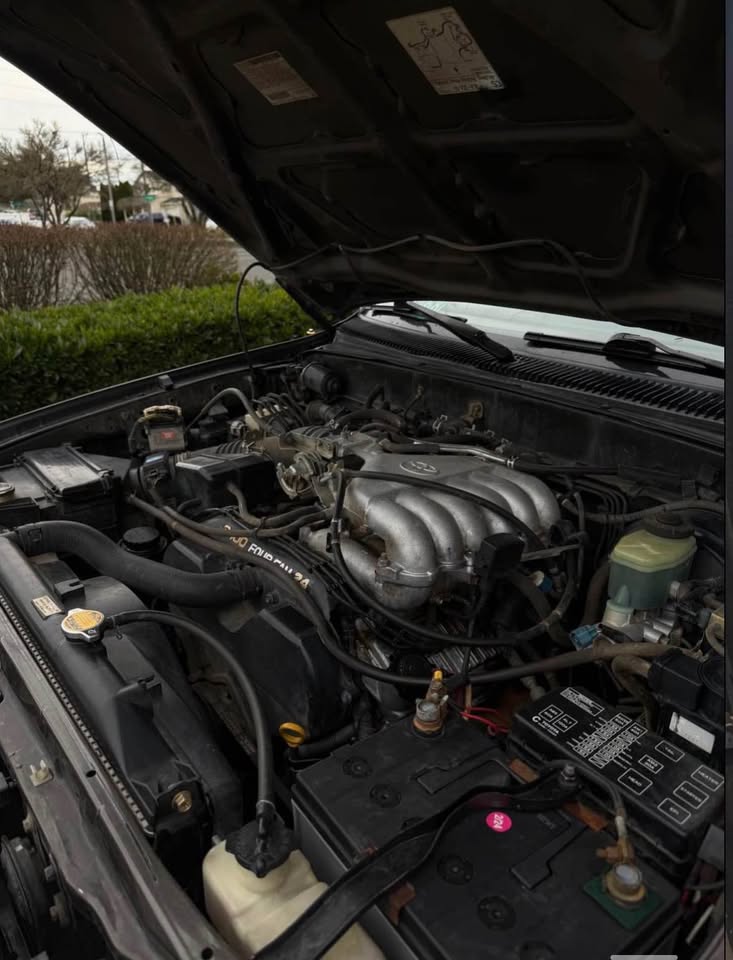 1997 Toyota 4Runner · Limited Sport Utility 4D in St Helens, OR (photo 7) — photo 7