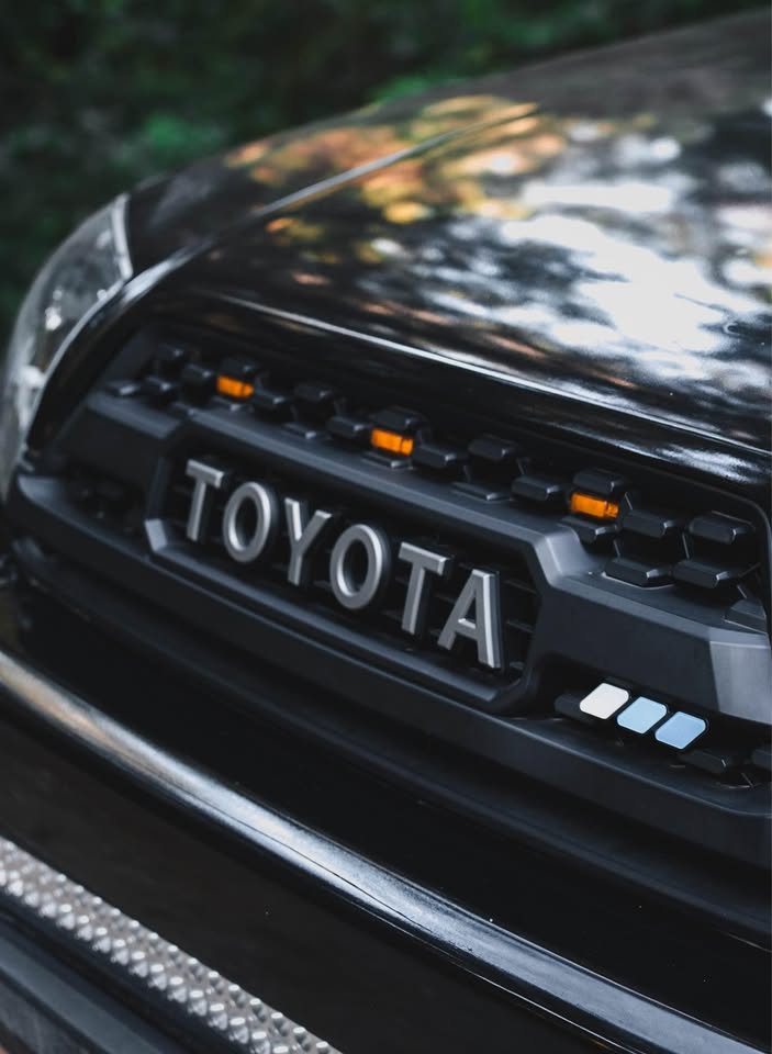 2003 Toyota 4Runner · Limited Sport Utility 4D (photo 4) — photo 4