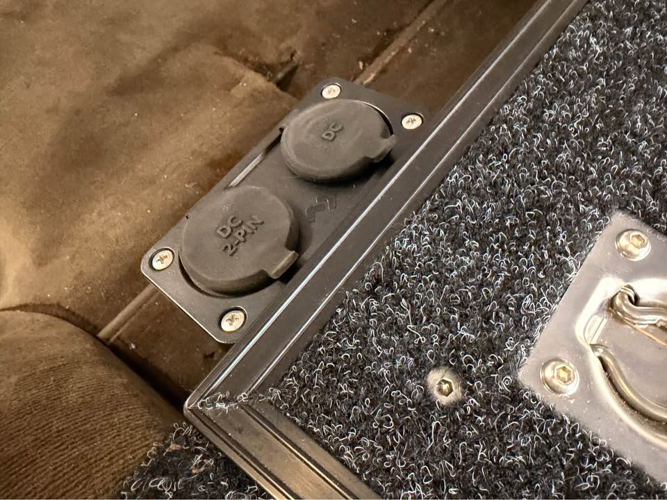 Dobinsons Toyota Land Cruiser Drawer System 80 Series in San Francisco, CA (photo 8)
