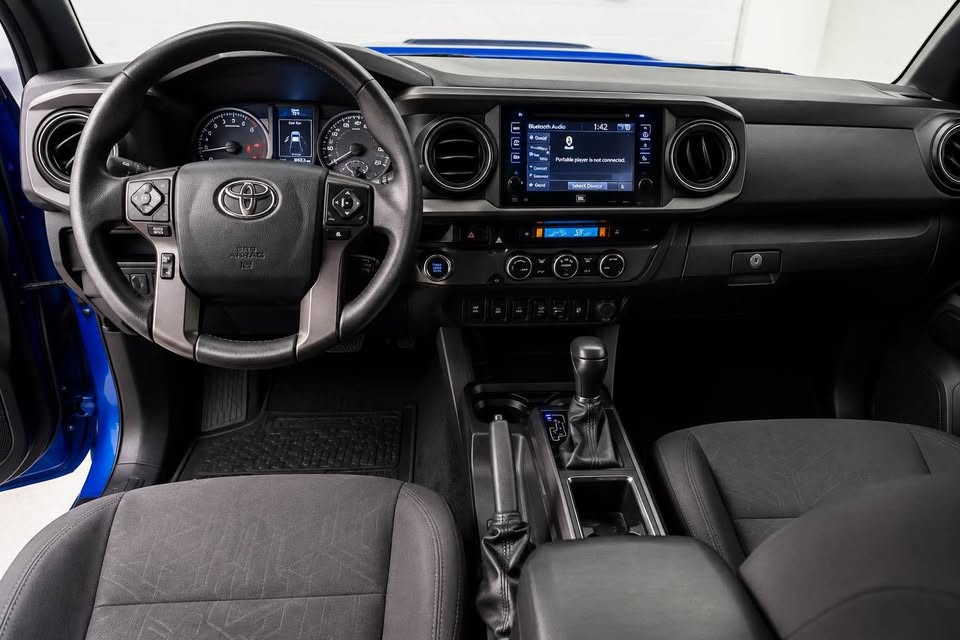 2017 Toyota Tacoma Double Cab · TRD Off-Road Pickup 4D 6 ft in Las Vegas, NV (photo 5) — photo 5