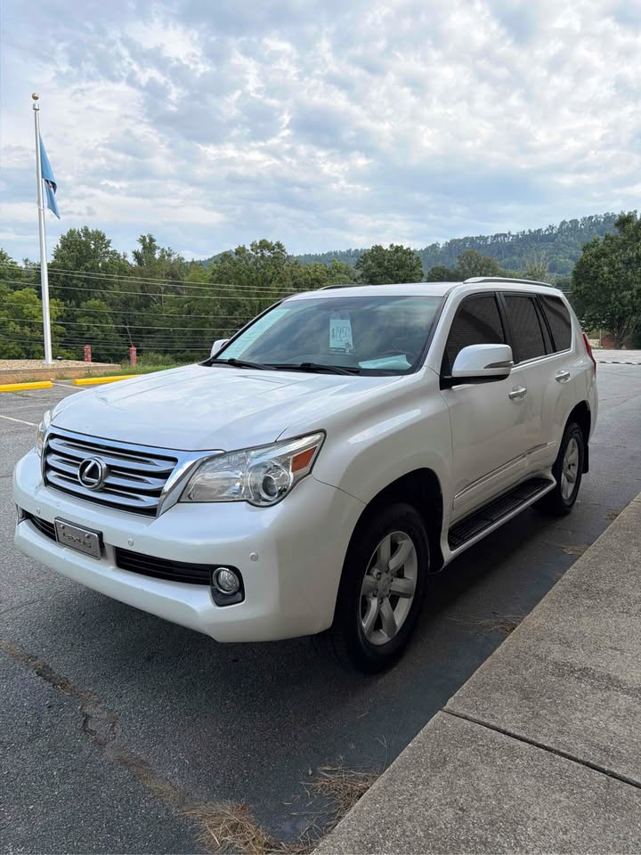 2013 Lexus GX 460 in Asheville, NC (photo 6) — photo 6