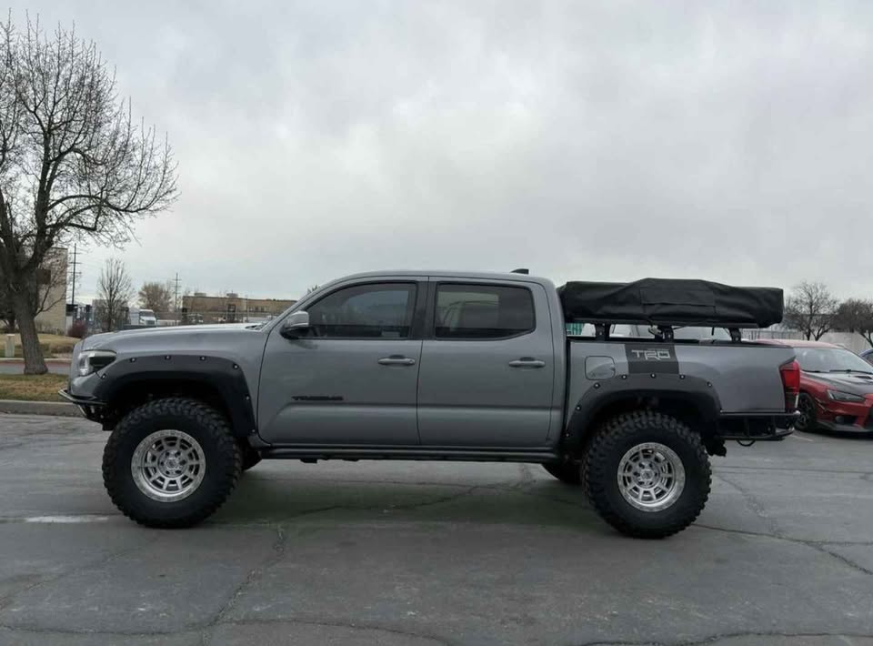 2020 Toyota Tacoma Double Cab TRD OFF-ROAD 4X4 in Arvada, CO (photo 3)