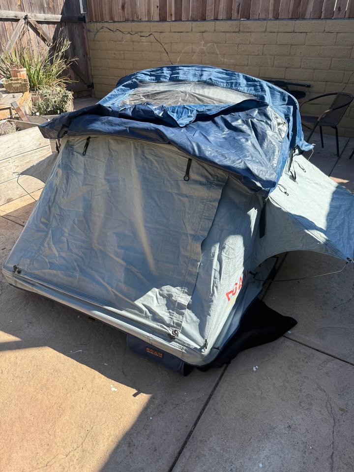 Roam Vagabond Rooftop Tent RTT in Palo Alto, CA (photo 3) — photo 3