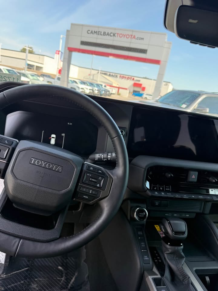 2026 Toyota Landcruiser · Base 8 (photo 9) — photo 9