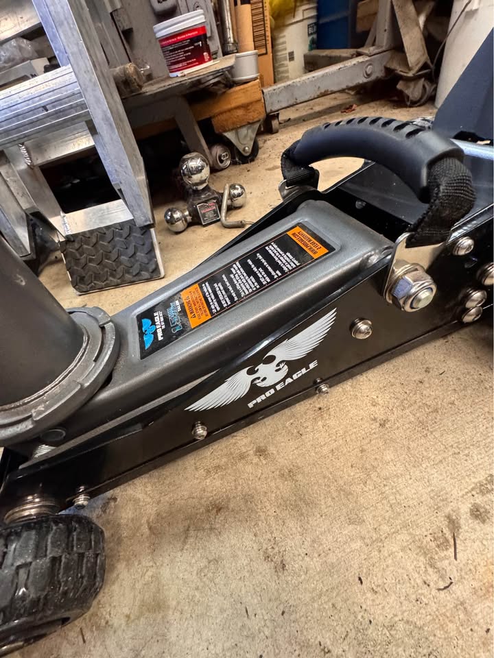 Pro Eagle Talon 1.5 ton off road jack in North Bend, WA (photo 5) — photo 5