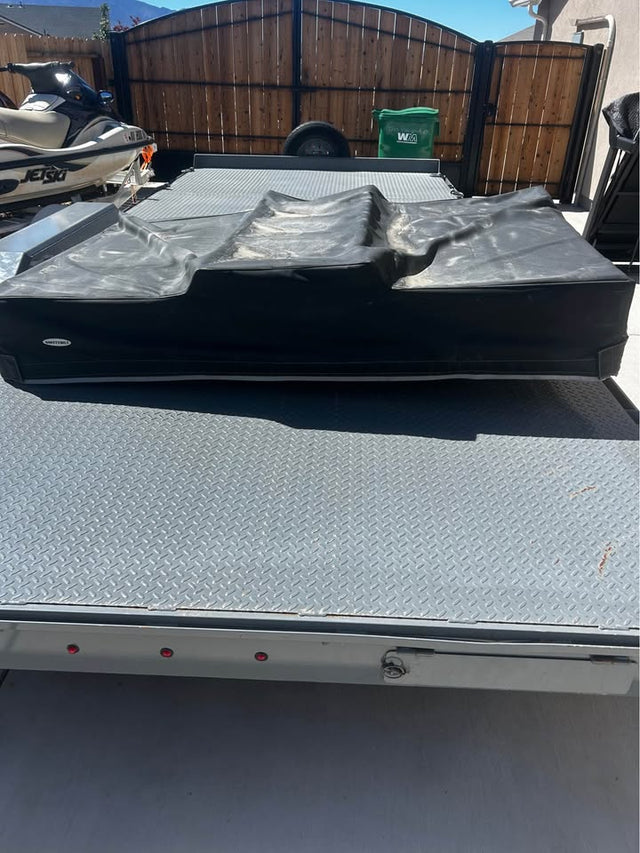 Smitty Built XL Overland Rooftop Tent — photo 3