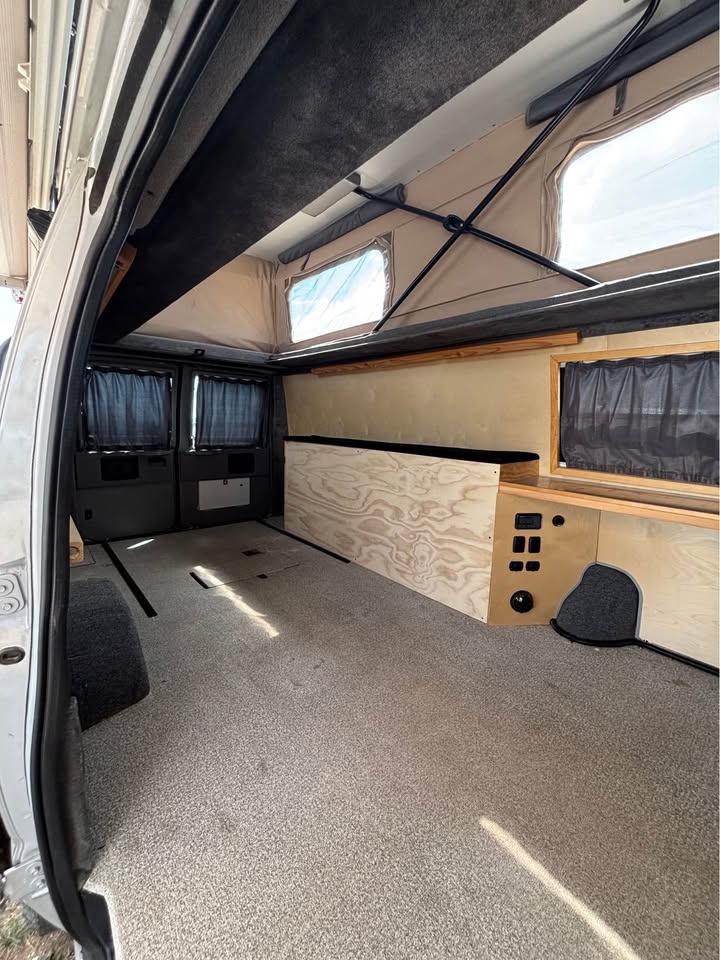2001 Ford E350 in Pinedale, WY (photo 5) — photo 5