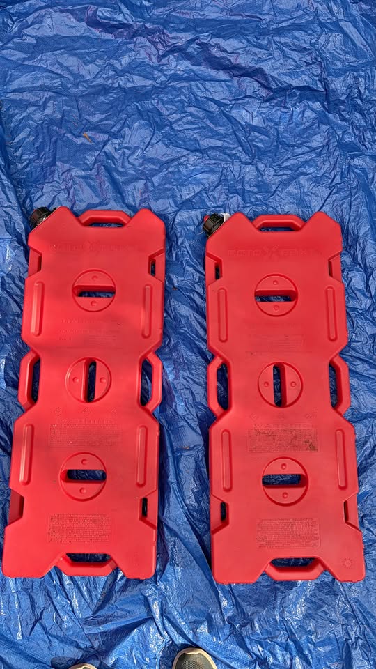 Set of 2 RotopaX 4-Gallon Gasoline Containers (photo 1) — photo 1