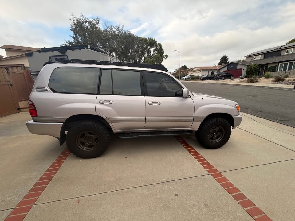 2000 Toyota Landcruiser in Carlsbad, CA (photo 5) — photo 5