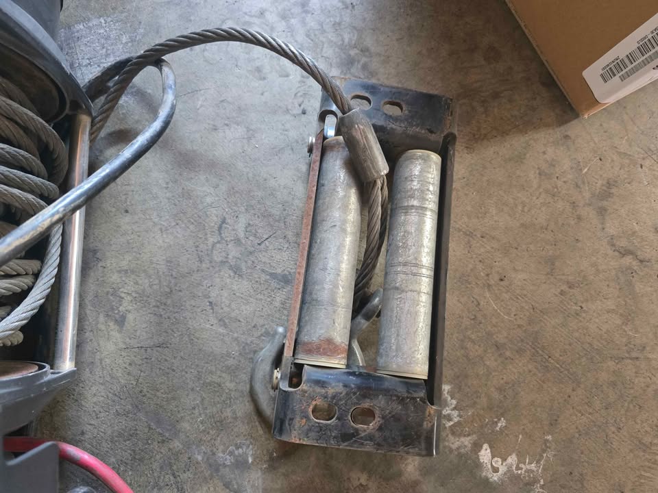 Warn 16.5ti Thermometric Winch in San Leandro, CA (photo 4)