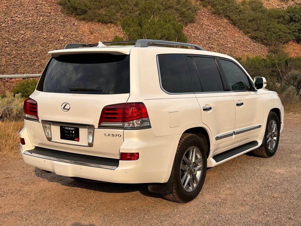 2013 Lexus LX570 156K miles in Snowmass, CO (photo 2) — photo 2