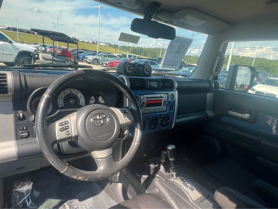 2011 Toyota FJ Cruiser in Ashland, KY (photo 6) — photo 6