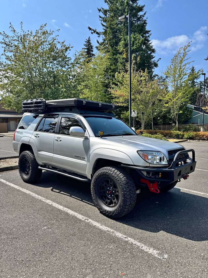 2005 Toyota 4Runner · Limited Sport Utility 4D in Edmonds, WA (photo 1) — photo 1