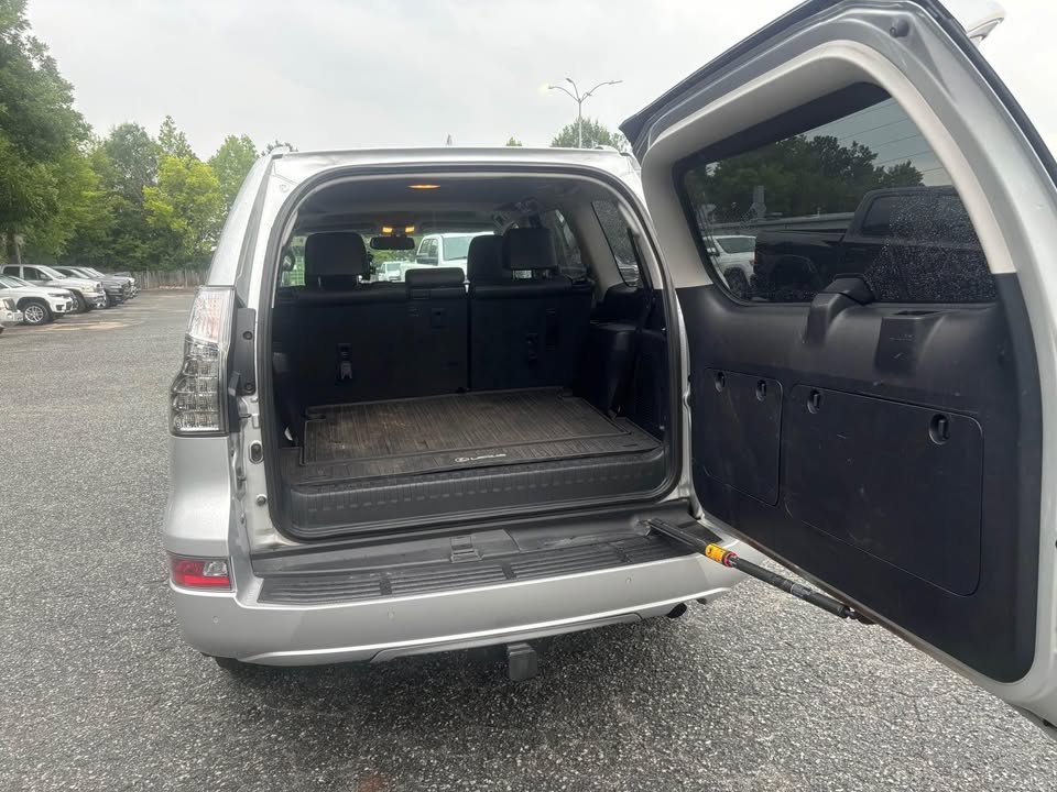 2015 Lexus GX · GX 460 Sport Utility 4D (photo 6) — photo 6