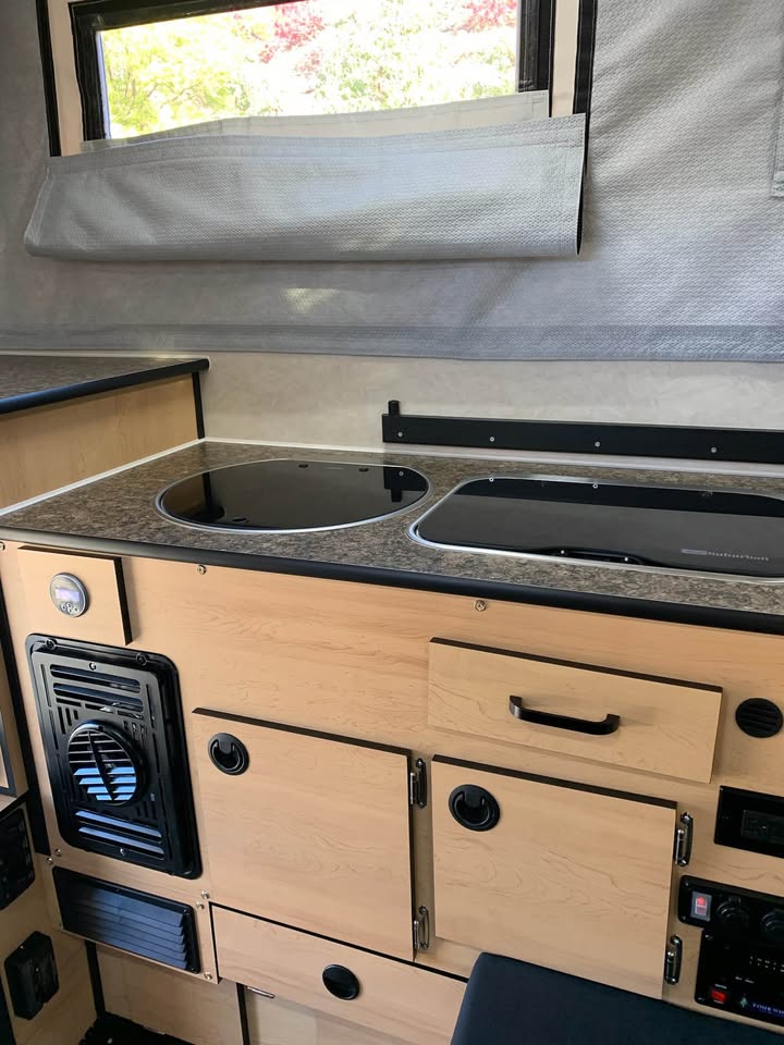 2021 Four Wheel Camper Swift in Yuma, AZ (photo 3)