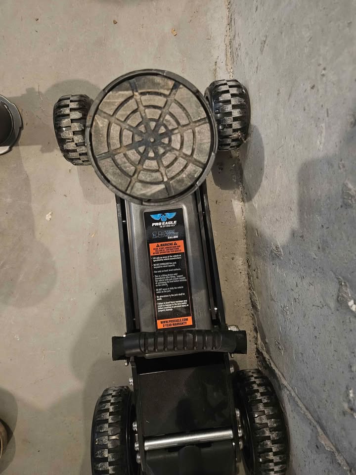Pro Eagle 1.5 Ton Off Road Jack in Eagle Mountain, UT (photo 2) — photo 2