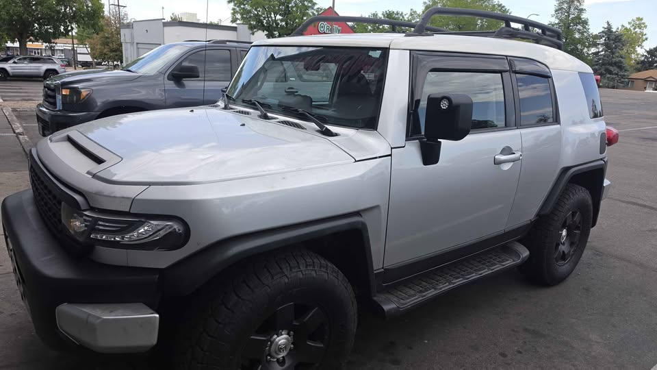 2007 Toyota FJ Cruiser in Lakewood, CO (photo 2) — photo 2