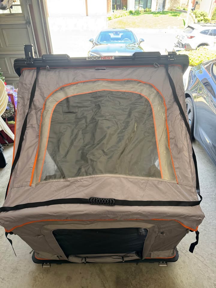 Roofnest Falcon 3 EVO + insulation + featherbed air mattress + ceiling hoists + heating system in Porter Ranch, CA (photo 3)