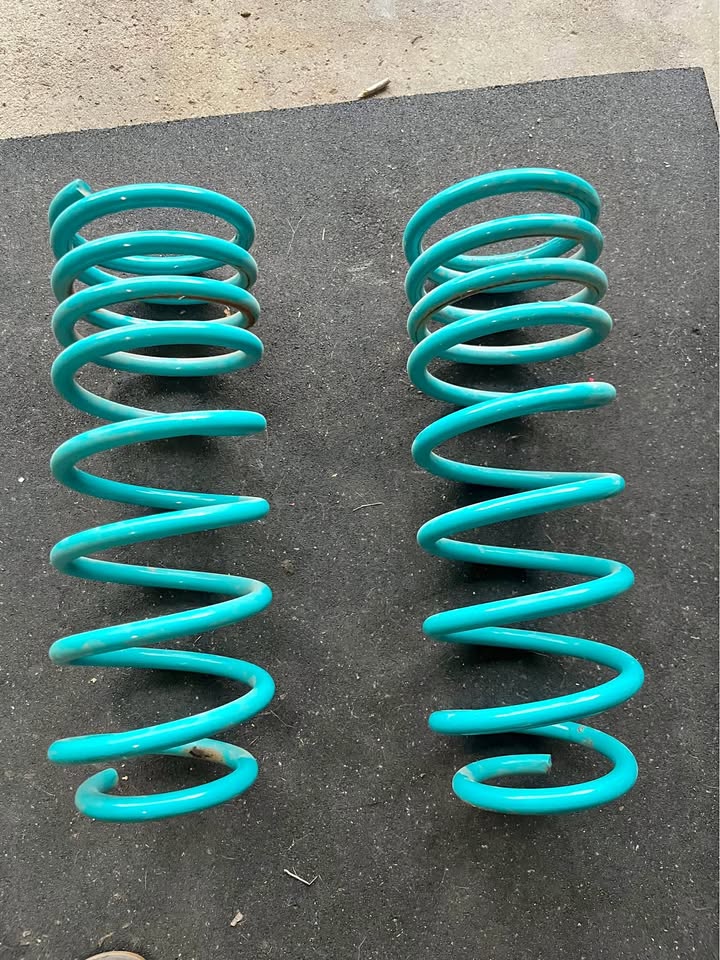 Dobinsons C59-269V Coils for 80/100 Land Cruiser in Lakewood, CO (photo 1)